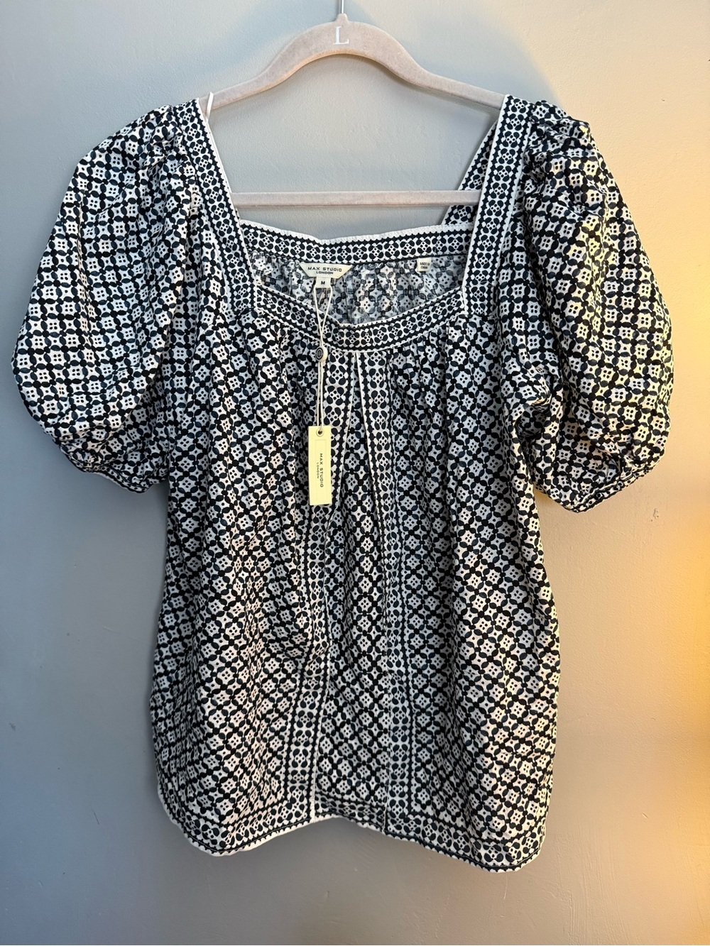 Max Studio Black & White Printed Square-Neck Puff Sleeve Top size M